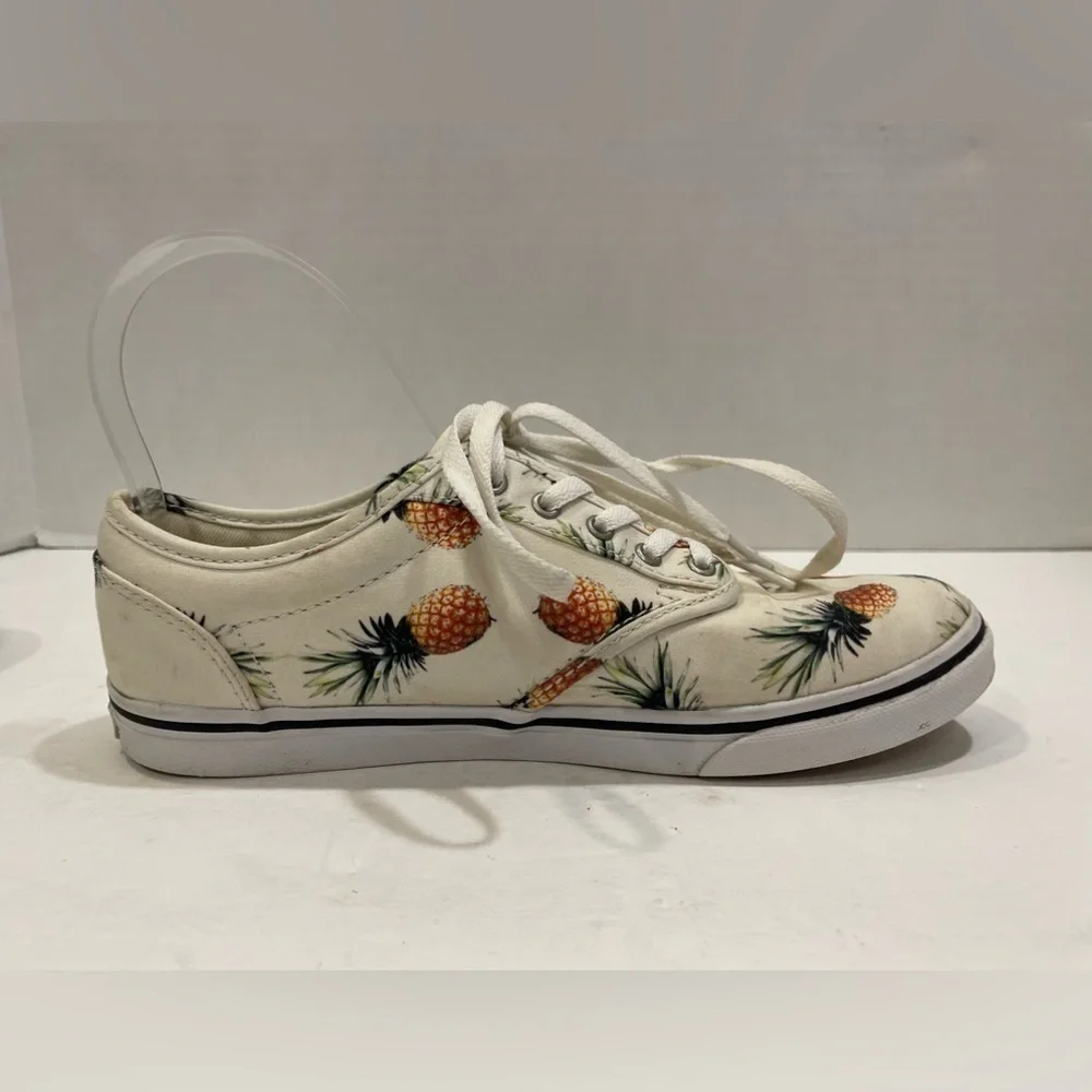 Vans Pineapple Print Sneakers Women’s Size 6
